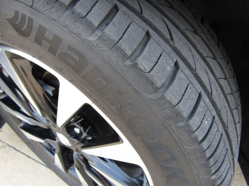 Nissan Altima 2.5 SL 2018 Locally Owned - European Motors LTD